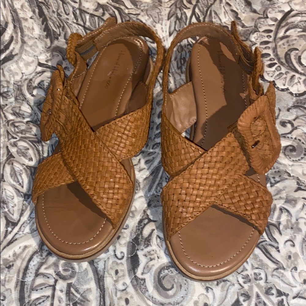 House of Harlow 1960 Brown Woven Leather Sandals